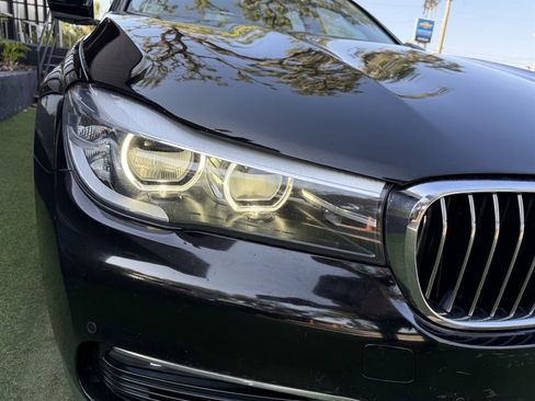 Used 2018 BMW 740i RWD image 9