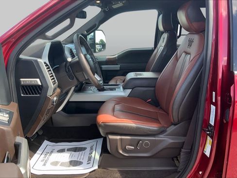 Used 2018 Ford F150 King Ranch w/ Equipment Group 601A Luxury AWD/4WD image 7