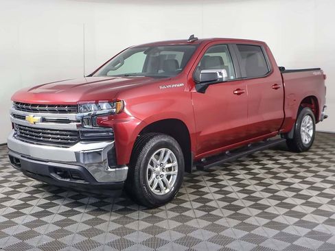 Used 2020 Chevrolet Silverado 1500 LT w/ LT Value Package image 5