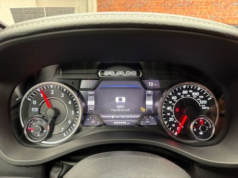 Used 2023 RAM 1500 Laramie AWD/4WD image 16