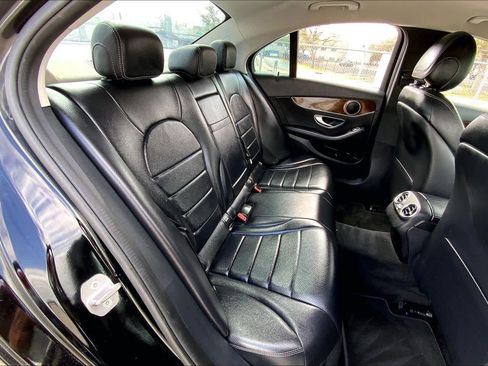 Used 2017 Mercedes-Benz C 300 Sedan image 19
