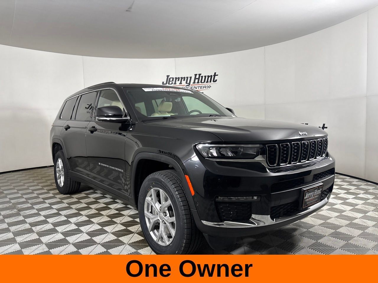 Used 2023 Jeep Grand Cherokee L Limited w/ Luxury Tech Group II AWD/4WD image 4