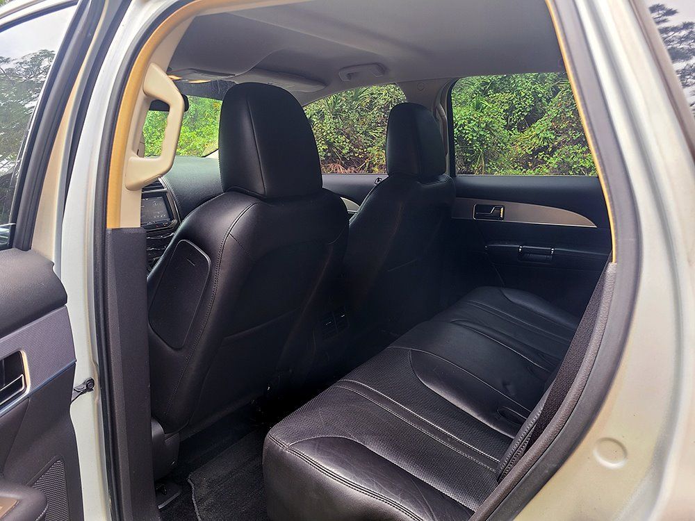 Used 2011 Lincoln MKX 2WD image 16