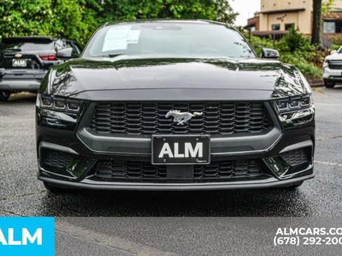 Used 2025 Ford Mustang Premium RWD image 10