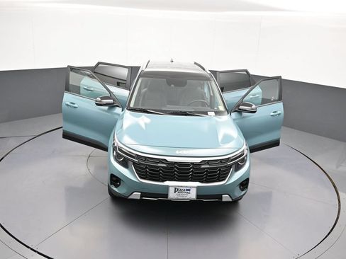 Certified 2025 Kia Seltos S AWD/4WD image 45