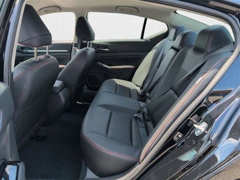 New 2025 Nissan Altima 2.5 SR image 18