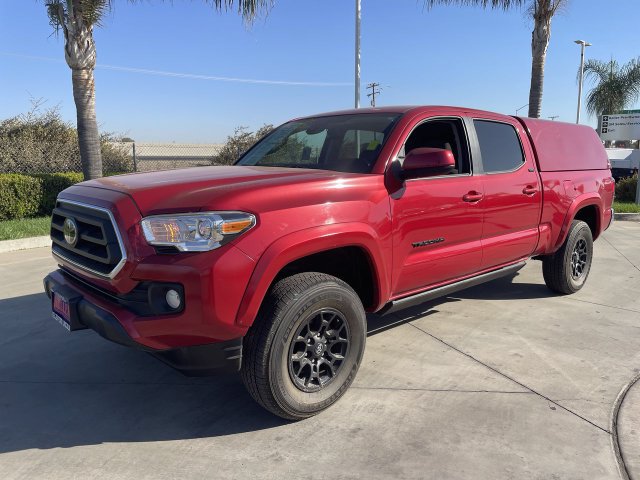 Used 2022 Toyota Tacoma SR5 w/ Black Out Package (TMS) RWD image 1