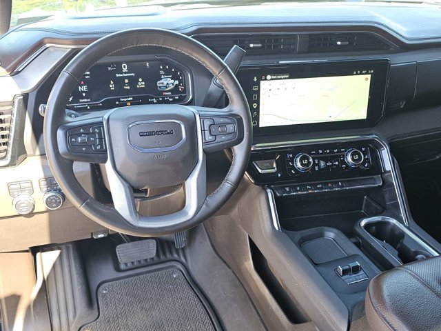Used 2024 GMC Sierra 3500 Denali w/ Denali Reserve Package AWD/4WD image 33