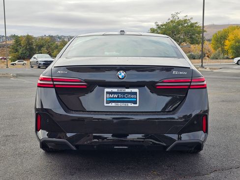 New 2026 BMW 530i xDrive w/ Executive Package image 5