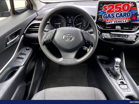 Used 2021 Toyota C-HR LE FWD image 5