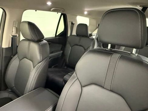 Used 2025 Honda Pilot EX-L image 30