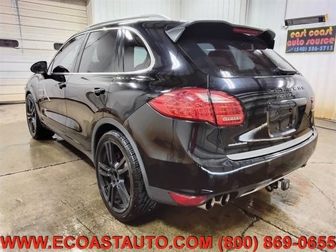 Used 2011 Porsche Cayenne Turbo AWD/4WD image 6