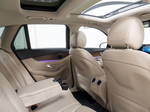 Certified 2022 Mercedes-Benz GLC 300 4MATIC w/ Multimedia Package Lite image 23