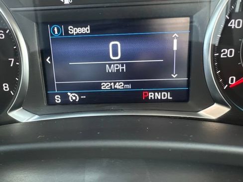 Used 2024 Chevrolet Equinox LT FWD image 32