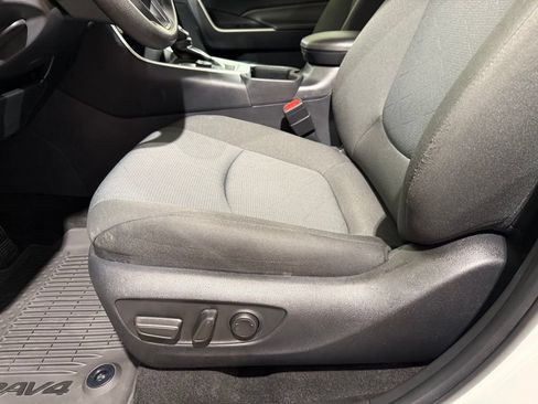 Certified 2025 Toyota RAV4 XLE AWD/4WD image 14