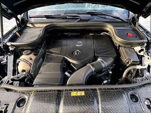 Used 2025 Mercedes-Benz GLE 350 4MATIC image 31