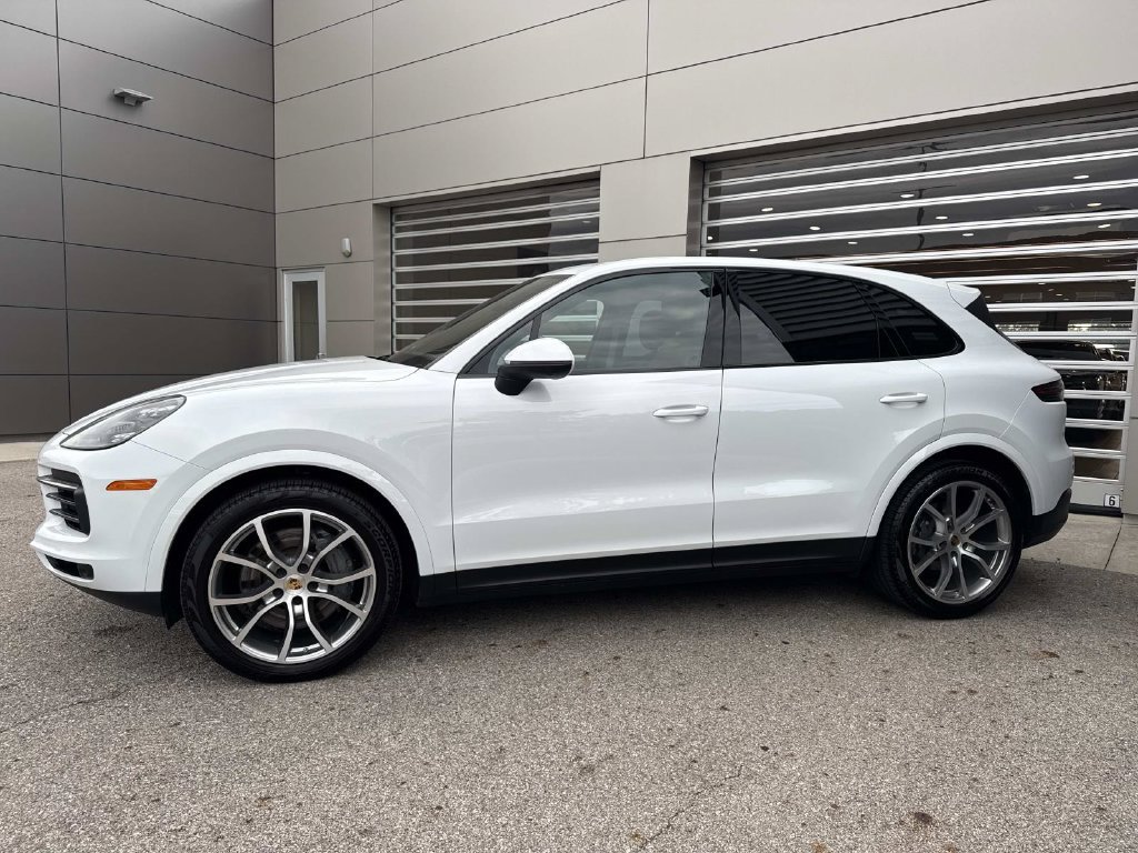 Certified 2023 Porsche Cayenne S Platinum AWD/4WD image 3