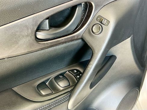 Used 2017 Nissan Rogue Sport S w/ S Appearance Package image 16