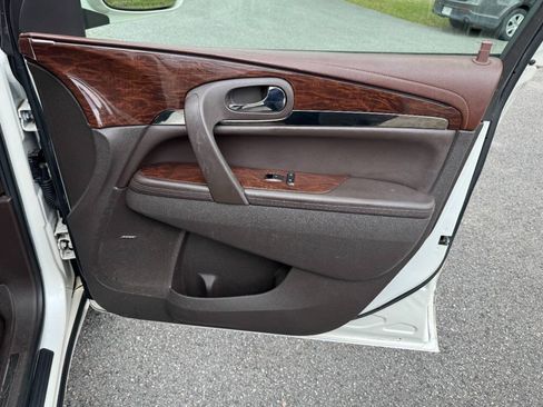 Used 2014 Buick Enclave Leather w/ Trailering Provision Package FWD image 48