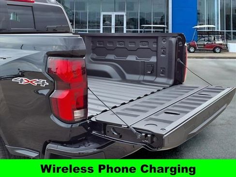 New 2025 Chevrolet Colorado LT w/ LT Convenience Package image 25