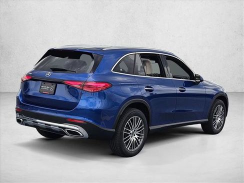 New 2026 Mercedes-Benz GLC 300 image 2