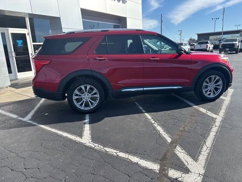 Used 2023 Ford Explorer Limited w/ Limited Technology Package image 9