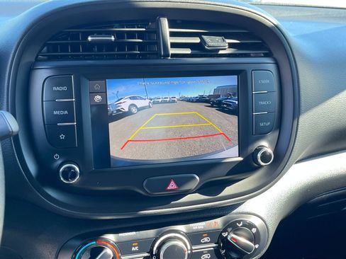 Used 2025 Kia Soul LX w/ LX Technology Package image 22