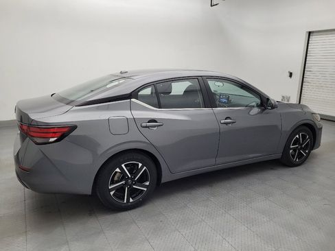 Used 2025 Nissan Sentra SV FWD image 10