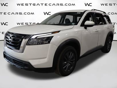 Used 2024 Nissan Pathfinder SV