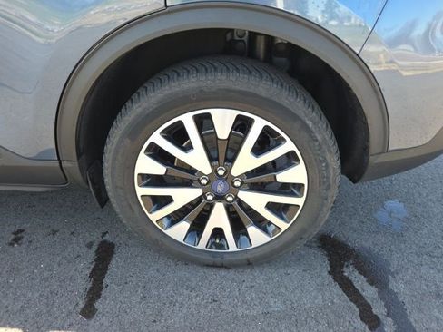 Used 2020 Ford Escape SE Sport AWD/4WD image 16