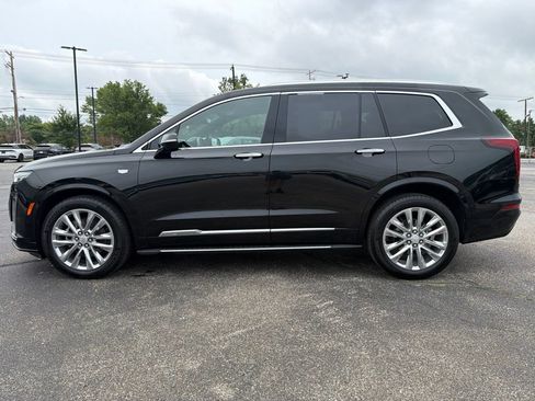 Used 2025 Cadillac XT6 Premium Luxury w/ Technology Package AWD/4WD image 10