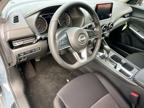 New 2025 Nissan Sentra SR image 10