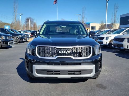 New 2025 Kia Telluride EX w/ EX Captain's Chair Package image 2