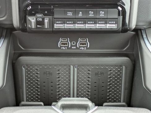 Certified 2026 RAM 2500 Laramie w/ Night Edition AWD/4WD image 15