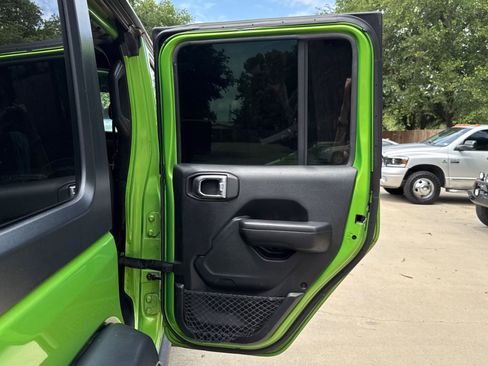 Used 2018 Jeep Wrangler Unlimited Sport S AWD/4WD image 41