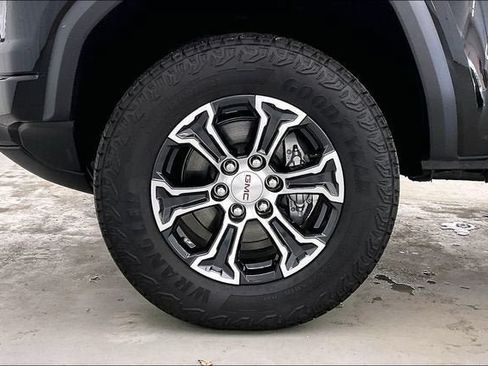 New 2025 GMC Canyon AT4 w/ Off-Road Front Bumper Package AWD/4WD image 14
