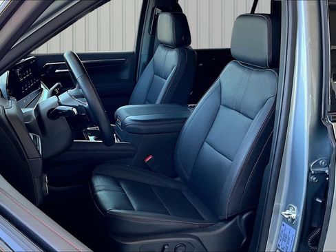 Used 2025 Chevrolet Tahoe RST w/ Comfort Package AWD/4WD image 15