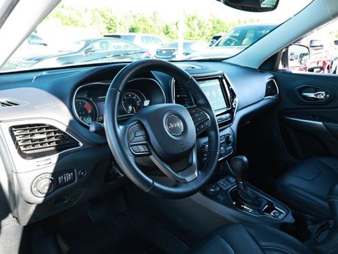 Used 2020 Jeep Cherokee Limited w/ Technology Group AWD/4WD image 26