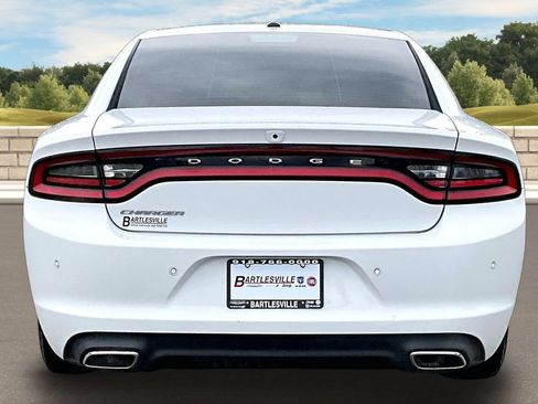 Used 2022 Dodge Charger SXT RWD image 4