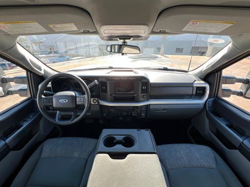 Used 2024 Ford F350 XLT image 9