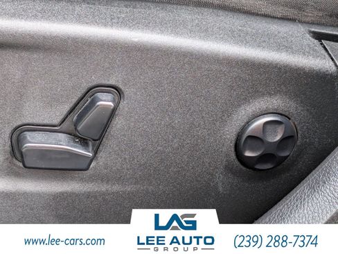 Used 2019 Dodge Charger SXT w/ Plus Group RWD image 15
