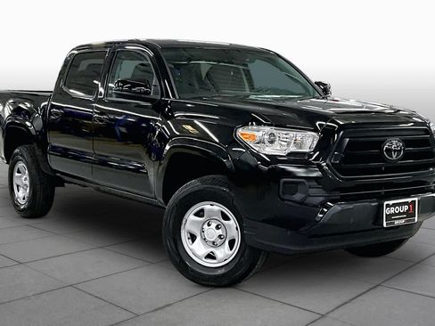 Used 2023 Toyota Tacoma SR AWD/4WD image 3