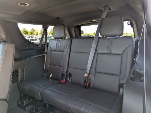 Certified 2023 Chevrolet Suburban RST w/ Max Trailering Package AWD/4WD image 33