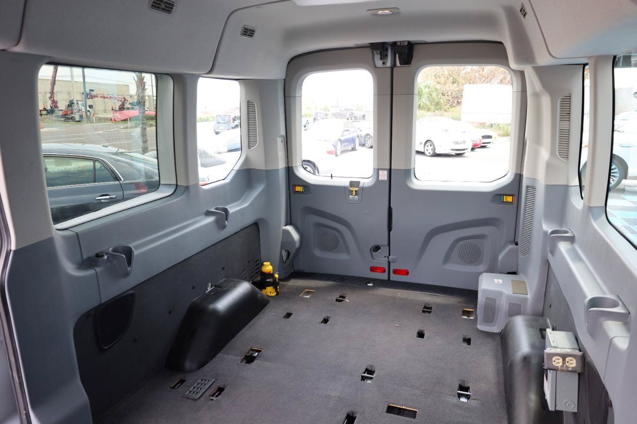 Used 2019 Ford Transit 350 XLT RWD image 13