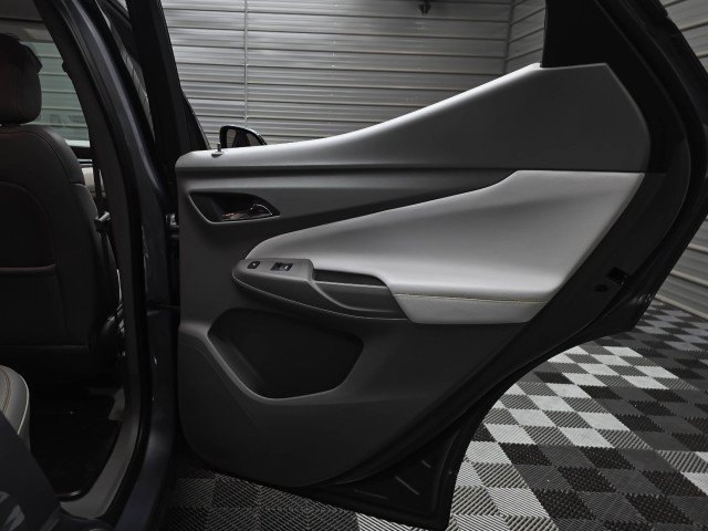 Used 2023 Chevrolet Bolt EUV Premier FWD image 35