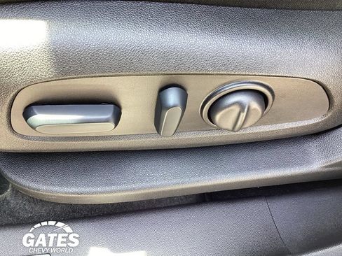Used 2024 Chevrolet Equinox LS w/ LS Convenience Package FWD image 15