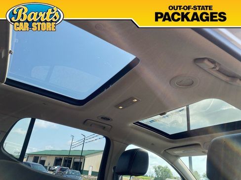 Used 2019 GMC Acadia Denali w/ Technology Package AWD/4WD image 13