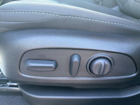 New 2027 Chevrolet Bolt LT w/ Comfort Package image 24