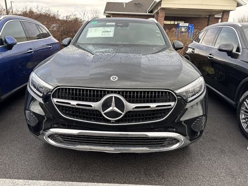 Used 2026 Mercedes-Benz GLC 300 4MATIC image 3