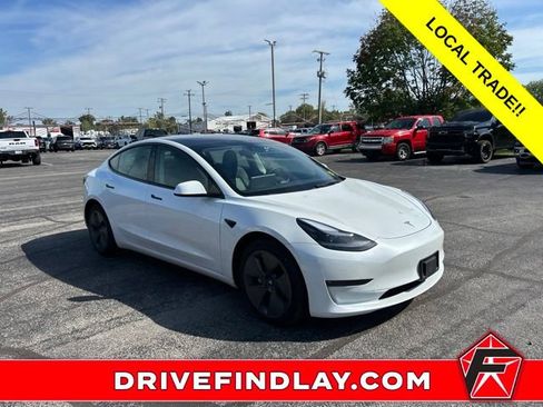 Used 2022 Tesla Model 3 Long Range AWD/4WD image 3